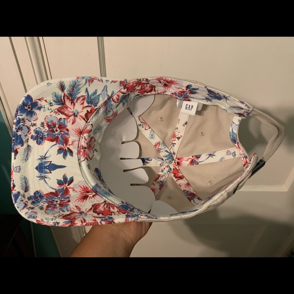 Gap Floral Cream/Grey-ish Cap - Picture 11 of 13